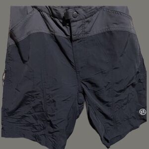 NOVARA- MEN'S MEDIUM - BLACK & GRAY PADDED CYCLING SHORT